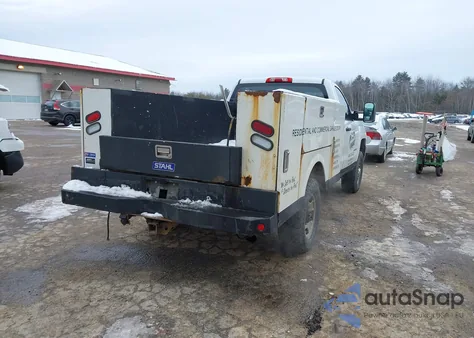 2016 Chevrolet Silverado 2500Hd Wt z USA, uszkodzony, nr VIN 1GC0KUEG2GZ104048